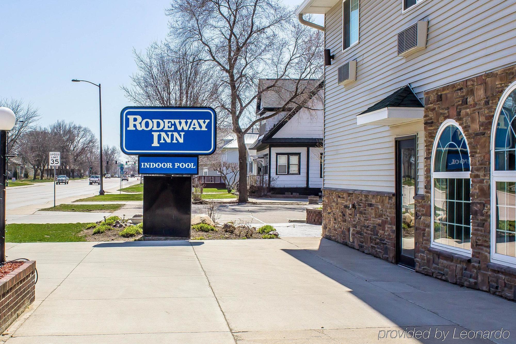Rodeway Inn & Suites Near Okoboji Lake Milford Dış mekan fotoğraf