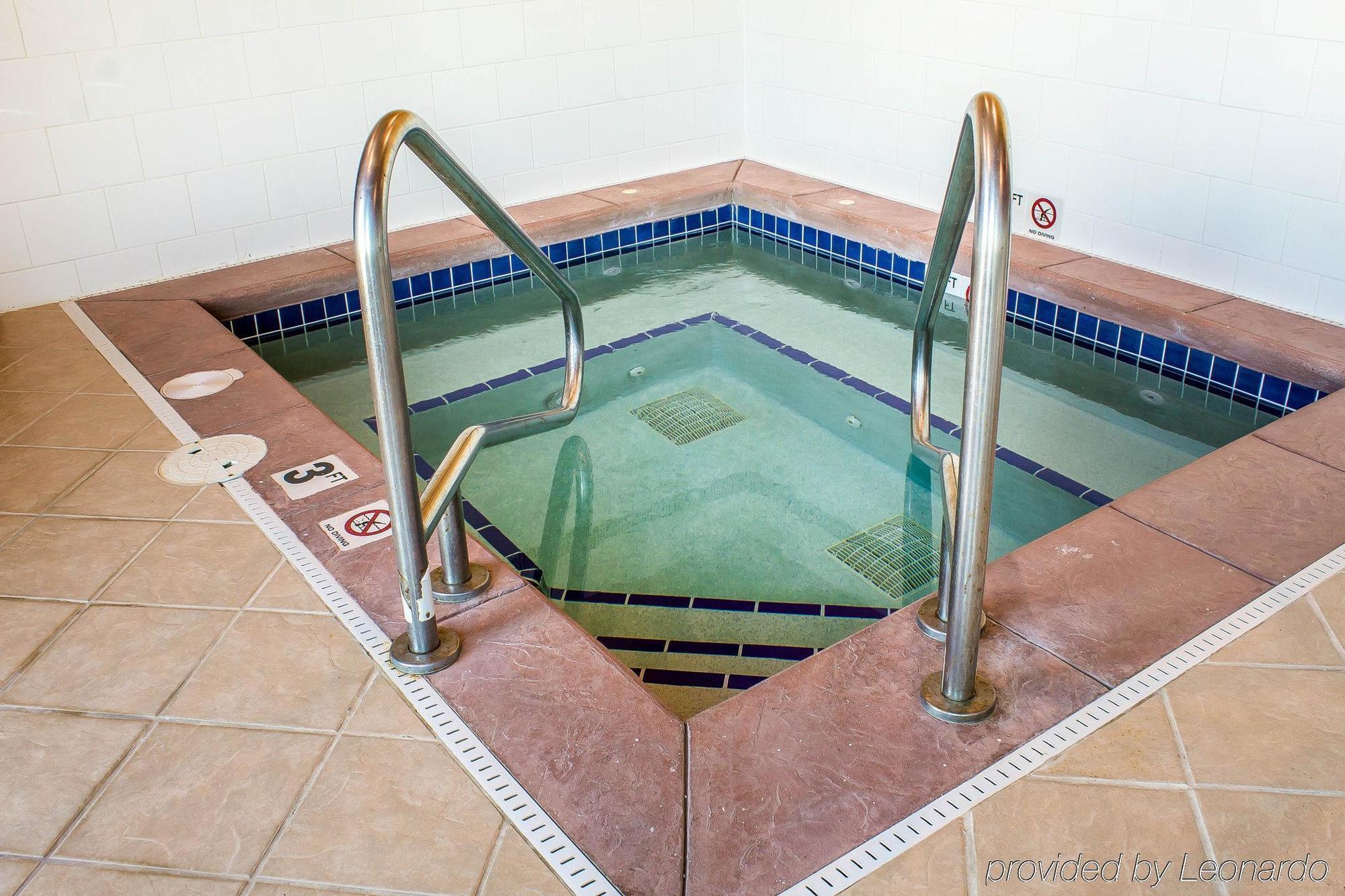 Rodeway Inn & Suites Near Okoboji Lake Milford Dış mekan fotoğraf