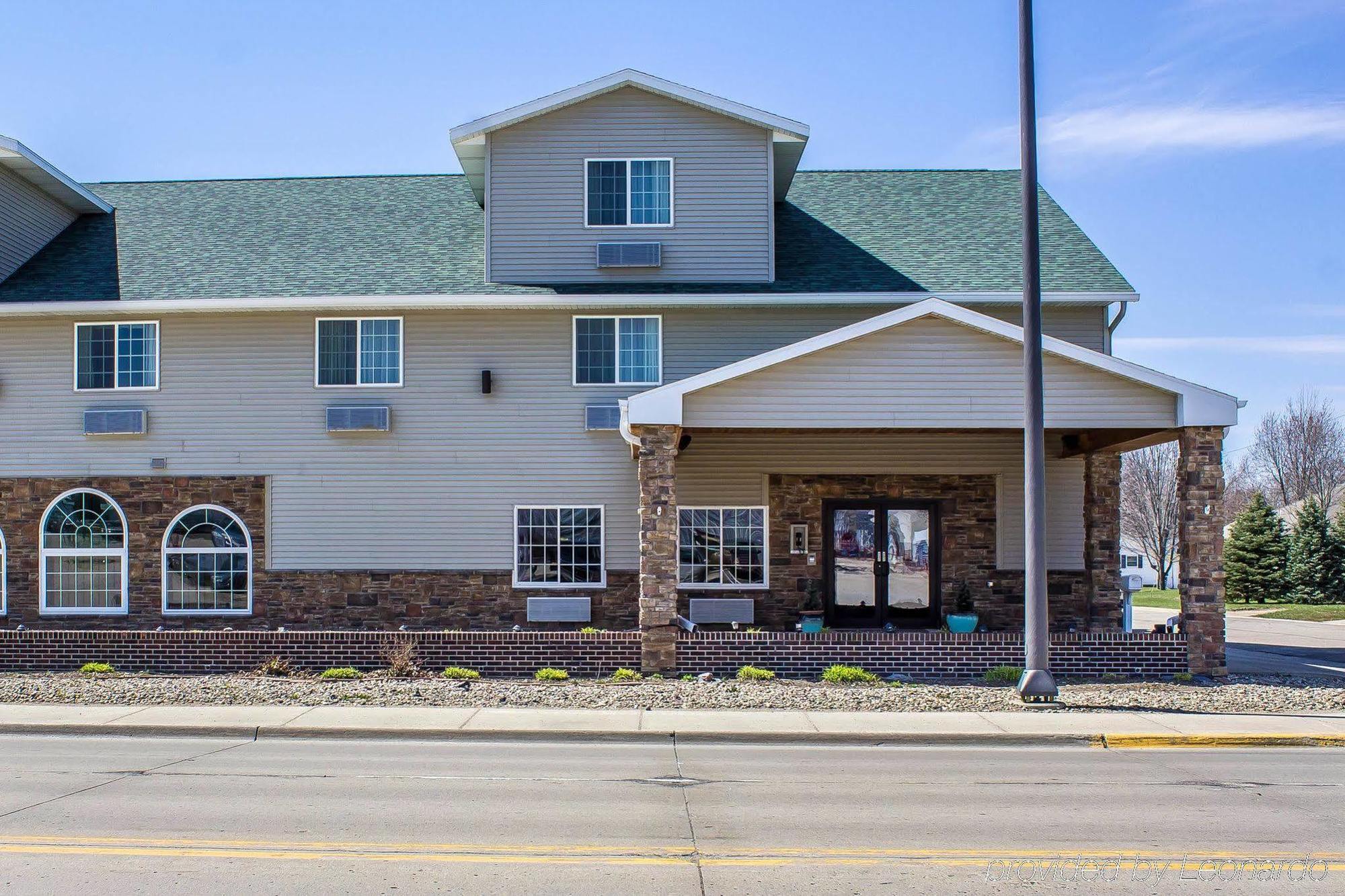 Rodeway Inn & Suites Near Okoboji Lake Milford Dış mekan fotoğraf